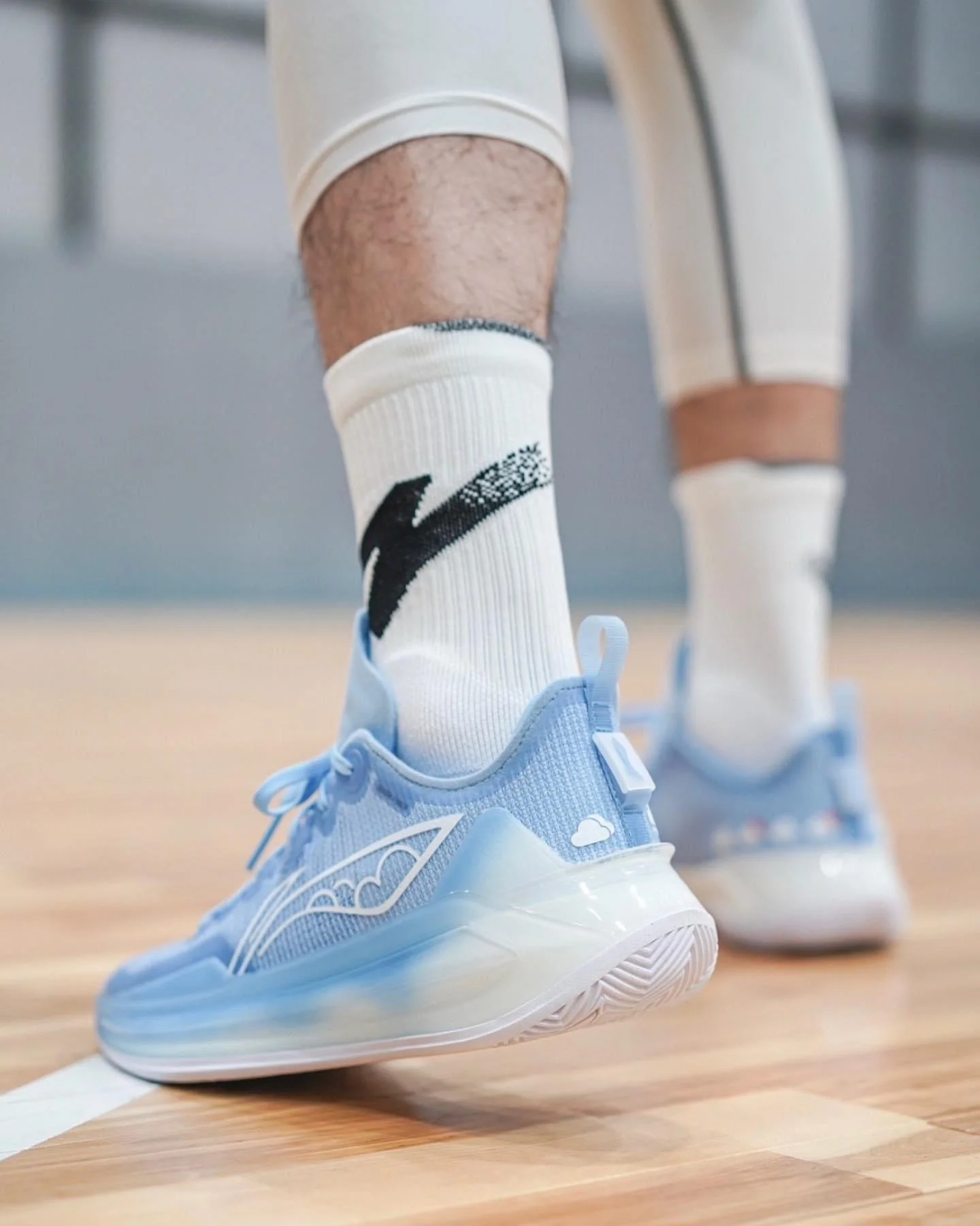 Li-Ning Liren 3 V2 - Blue Sky - Image 7